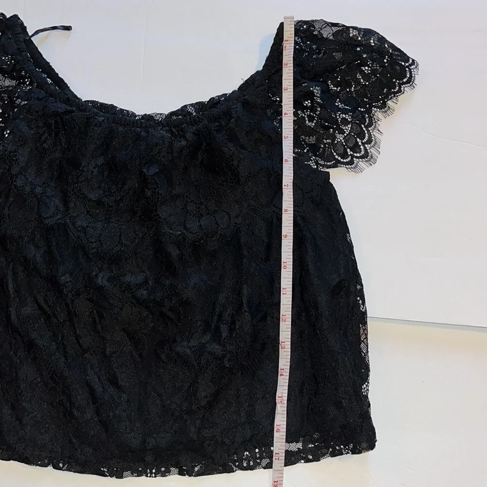 Hollister blouse-small- black lace off the shoulder crop top. - Picture 6 of 6
